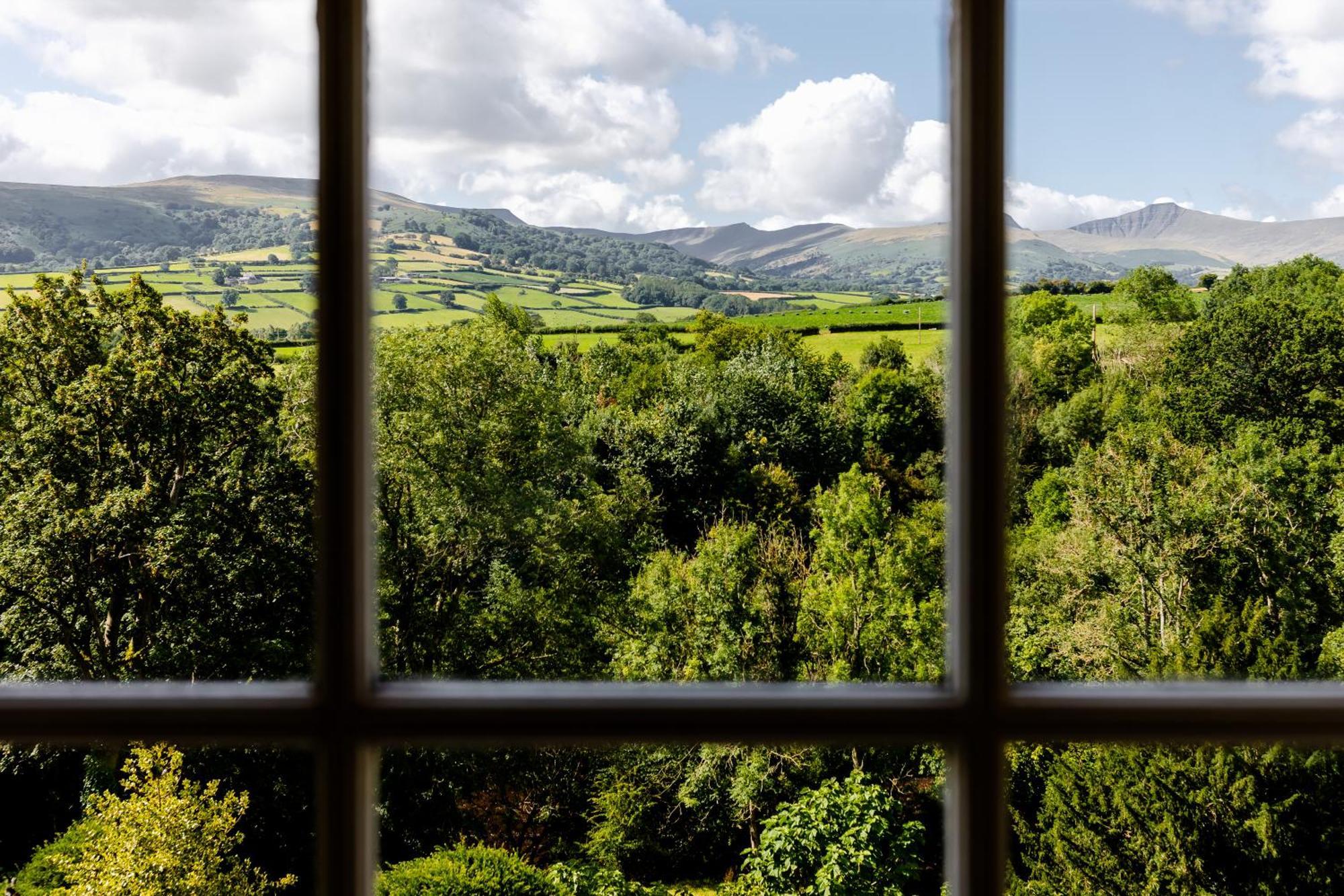 Peterstone Court Country House Restaurant & Spa Guest House Brecon Exterior photo